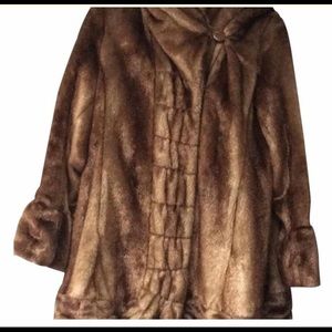 Jones of New York faux fur swing shawl coat